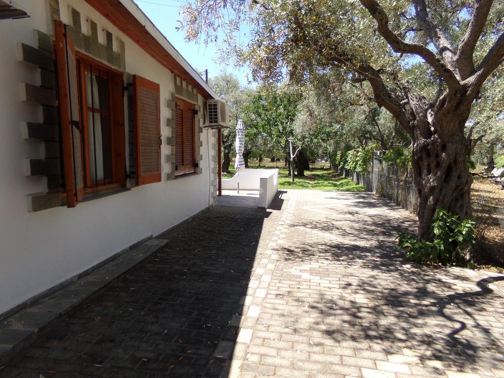 Villa Karapataki Skala Rachoni  Extérieur photo