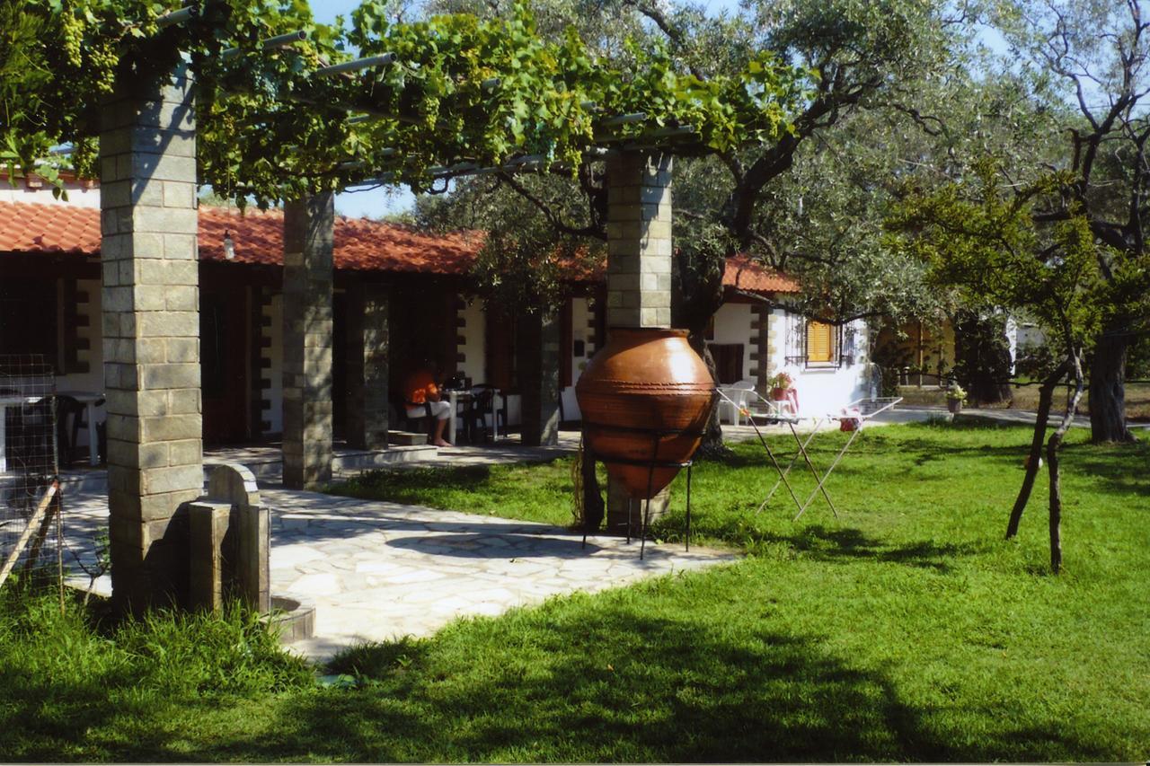 Villa Karapataki Skala Rachoni  Extérieur photo